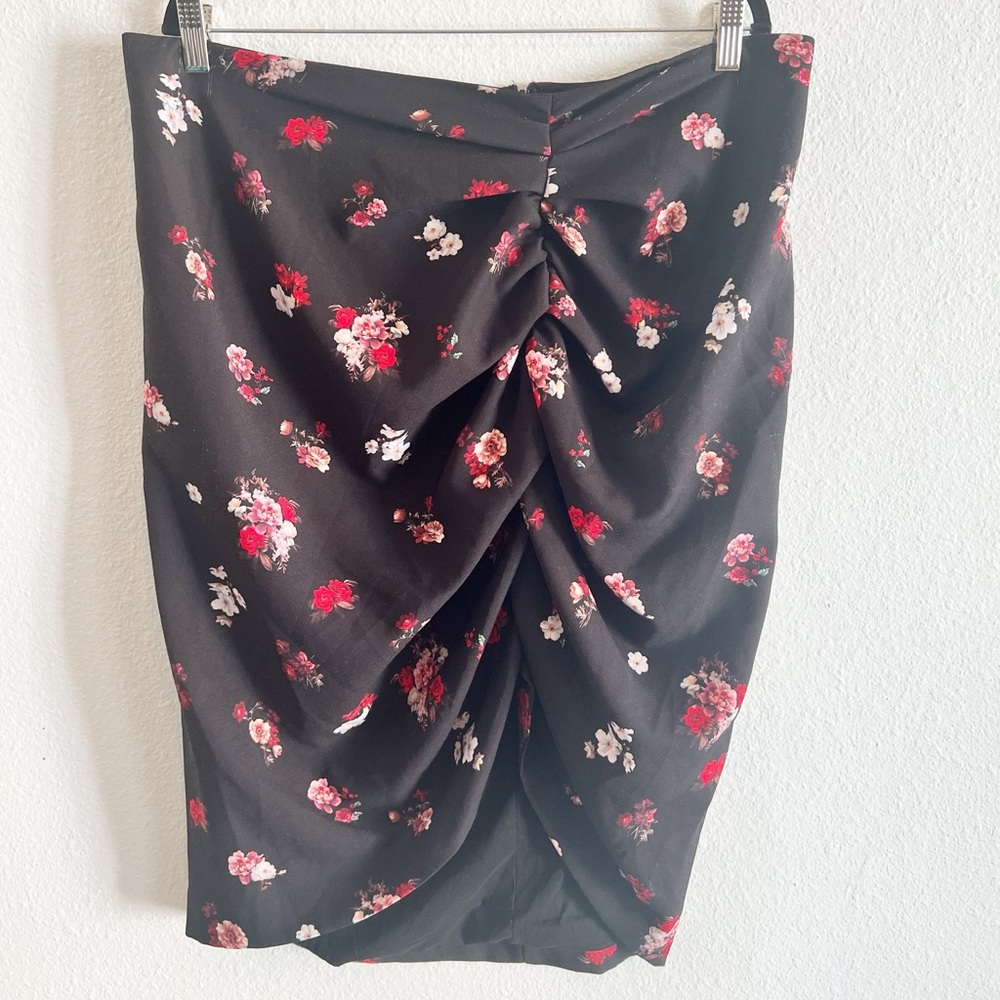 Gianni Bini Celia multi flowered lined skirt